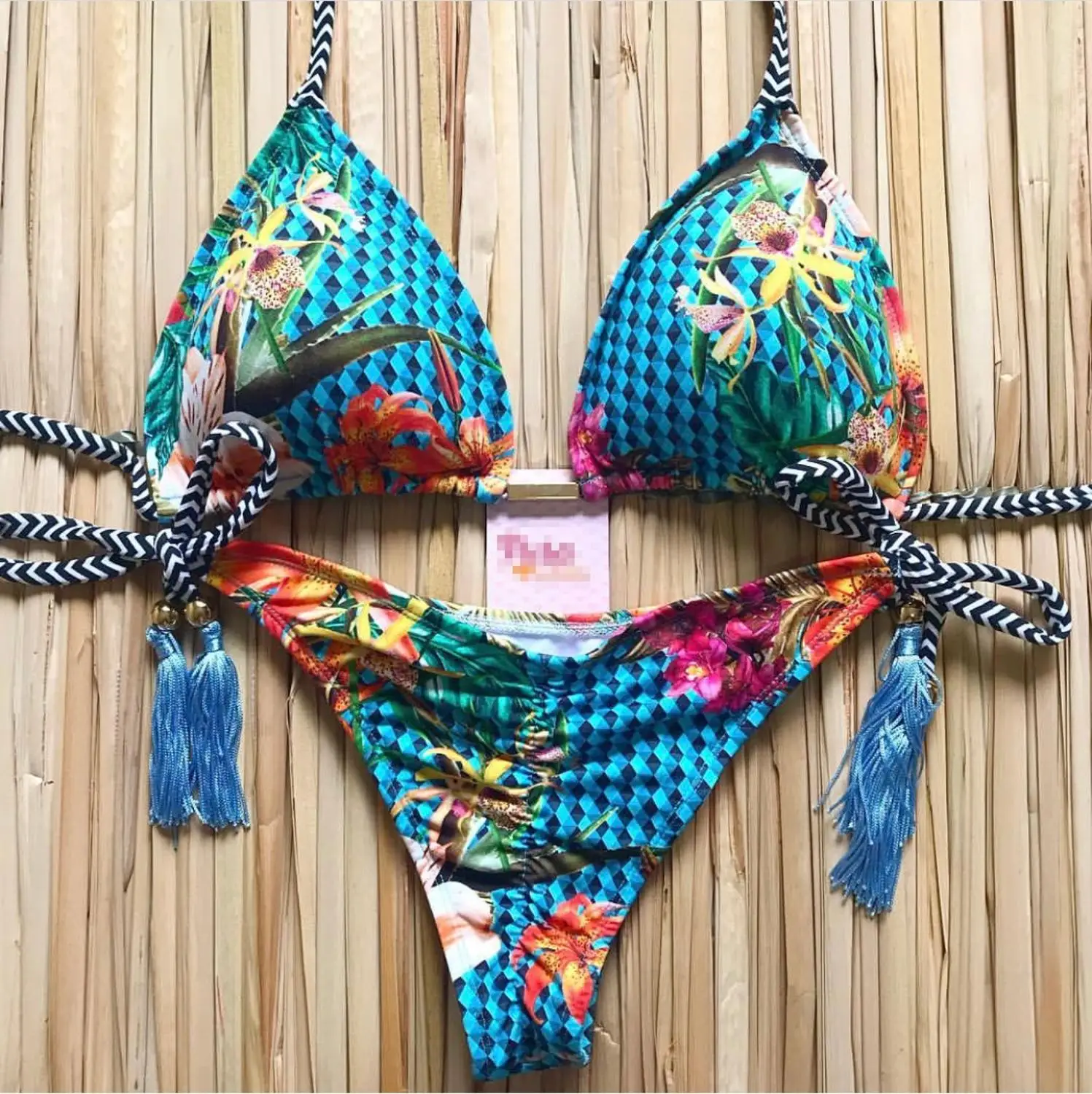 Bikini Women's Swimsuit 2020 New Swimwear Female Sexy Bikinis Set Push up Swimming for Bathing Suit Women Swimsuits
Bikini Women's Swimsuit 2020 New Swimwear Female Sexy Bikinis Set Push up Swimming for Bathing Suit Women Swimsuits