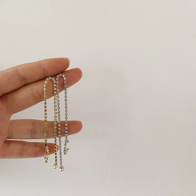 1PC Korea Fashion Long Tassel Crystal Imitation Pearl Earrings Party Wedding Jewelry Gold Earring
1PC Korea Fashion Long Tassel Crystal Imitation Pearl Earrings Party Wedding Jewelry Gold Earring