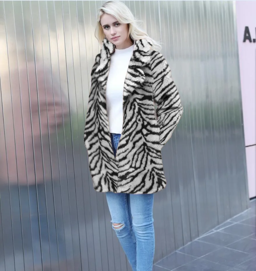 Faux Fur Coat Soft Tiger Coat 2021 Fashion Ladies Warm Fluffy Clothes Winter Coat Women New Jackets women
Faux Fur Coat Soft Tiger Coat 2021 Fashion Ladies Warm Fluffy Clothes Winter Coat Women New Jackets women