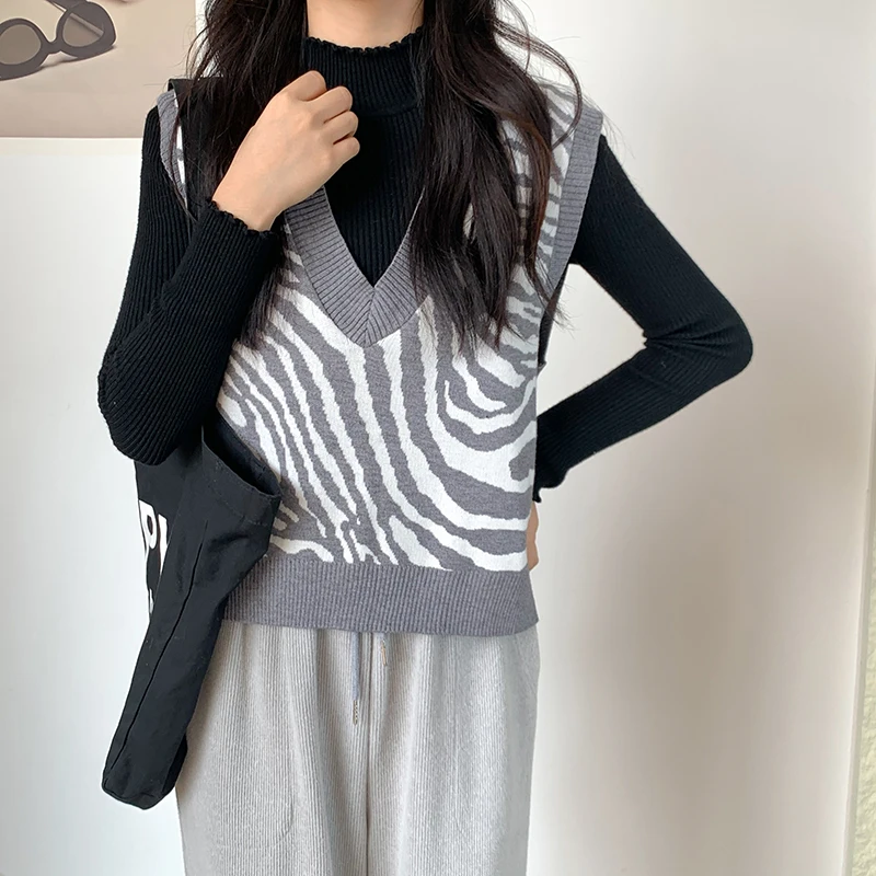 Свитер-жилет женский укороченный универсальный, уличная одежда в стиле Харадзюку, теплая винтажная стильная Классическая и уютная одежда, 3... 
Свитер-жилет женский укороченный универсальный, уличная одежда в стиле Харадзюку, теплая винтажная стильная Классическая и уютная одежда, 3...