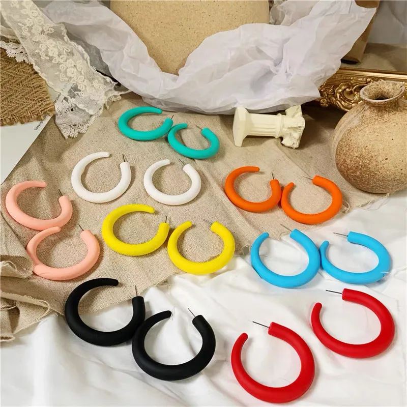S925 CC Candy Color Summer Korean Acrylic Matte Bold Earrings Hoops Half-round Stud Earrings For Women Girls Party Jewelry
S925 CC Candy Color Summer Korean Acrylic Matte Bold Earrings Hoops Half-round Stud Earrings For Women Girls Party Jewelry