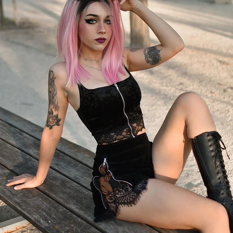 Женский короткий топ с открытой спиной, Черный винтажный бархатный топ на молнии, с кружевом, в готическом стиле, на лето
Женский короткий топ с открытой спиной, Черный винтажный бархатный топ на молнии, с кружевом, в готическом стиле, на лето