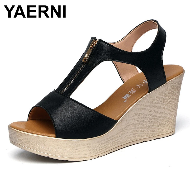 Женские босоножки на платформе YAERNI, однотонные сандалии на танкетке, гладиаторы, большие размеры 33-43, лето 2020
Женские босоножки на платформе YAERNI, однотонные сандалии на танкетке, гладиаторы, большие размеры 33-43, лето 2020