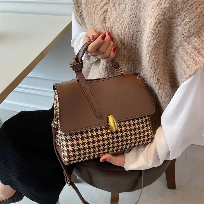 Vintage Shoulder Crossbody Messenger Bags With Short Handle For Women 2021 Small PU Leather Winter Simple Handbags Purses
Vintage Shoulder Crossbody Messenger Bags With Short Handle For Women 2021 Small PU Leather Winter Simple Handbags Purses