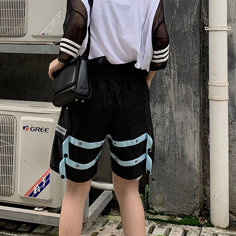 SHENGPALAE Black Spliced Bandage Shorts Women's Summer 2021 New Drawstring High Waist Loose Stright Cargo Short Pants female
SHENGPALAE Black Spliced Bandage Shorts Women's Summer 2021 New Drawstring High Waist Loose Stright Cargo Short Pants female