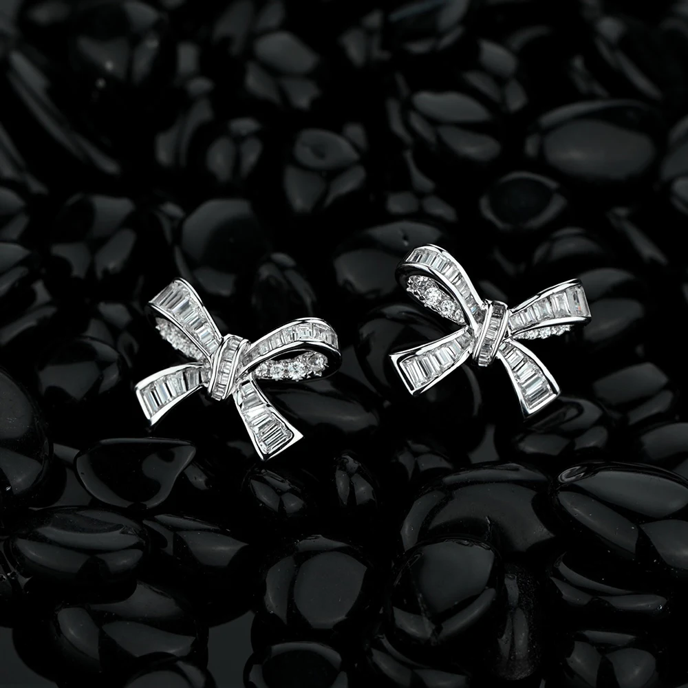 Cute 925 Sterling Silver Bowknot Stud Earrings Pave with Full Diamond Fine Women Jewelry OL Style Ear Studs Birthday Gift
Cute 925 Sterling Silver Bowknot Stud Earrings Pave with Full Diamond Fine Women Jewelry OL Style Ear Studs Birthday Gift