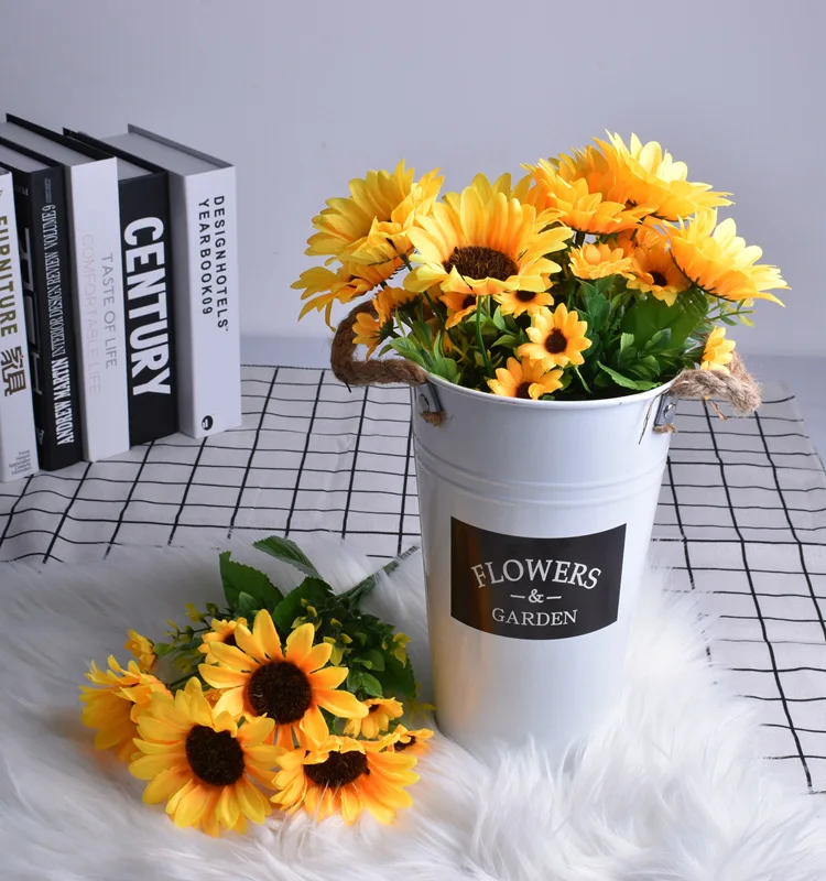1Banch Simulation Happy Day Sunflowers Yellow Silk Artificial Flowers Wedding Party Office Graden Decoration Color Flowers
1Banch Simulation Happy Day Sunflowers Yellow Silk Artificial Flowers Wedding Party Office Graden Decoration Color Flowers