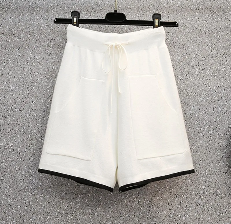 2021 summer Knitted 2 Piece Sets casual Women V Neck short Sleeve knit tops + Shorts Suits
2021 summer Knitted 2 Piece Sets casual Women V Neck short Sleeve knit tops + Shorts Suits