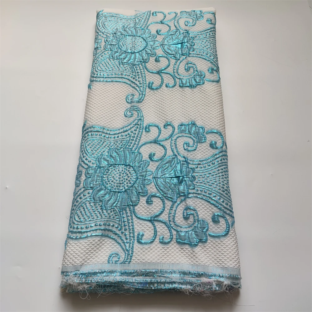 High quality soft material classic design hot selling wholesale brocade laces fabrics skin friendly Ladies clothes sewing laces
High quality soft material classic design hot selling wholesale brocade laces fabrics skin friendly Ladies clothes sewing laces