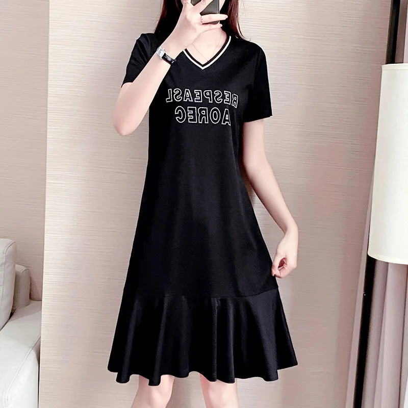 Solid balck diamonds women dress summer knee lenght v neck short sleeve ruffed bottom elegant office lady loose straight dress
Solid balck diamonds women dress summer knee lenght v neck short sleeve ruffed bottom elegant office lady loose straight dress
