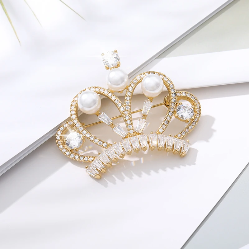 New Arrival Zircon Pin Crown Collar Brooch Hot Sale Wedding Charm Brooch Luxury Copper With Pearl Lapel Pin Dresses Jewelry Gift
New Arrival Zircon Pin Crown Collar Brooch Hot Sale Wedding Charm Brooch Luxury Copper With Pearl Lapel Pin Dresses Jewelry Gift