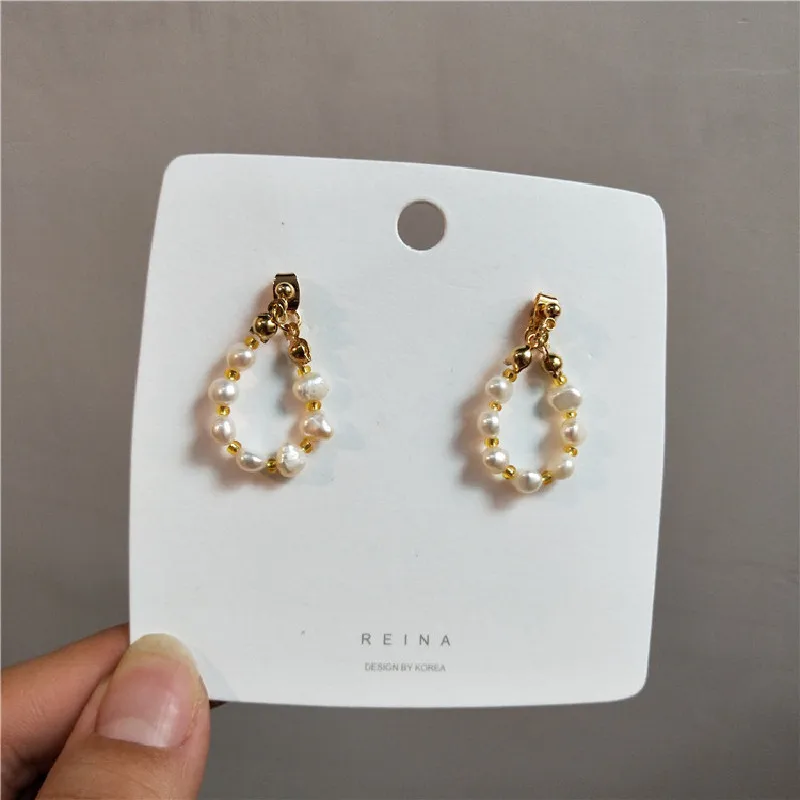 New Korean Temperament Gentle Pearl Earrings Net Red Temperament French Cold Wind Circle Super Fairy Earrings Ladies Jewelry
New Korean Temperament Gentle Pearl Earrings Net Red Temperament French Cold Wind Circle Super Fairy Earrings Ladies Jewelry