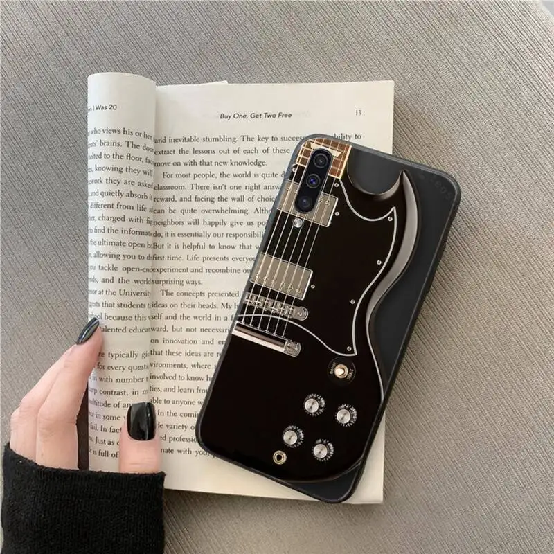 Eddie Van Halen Graphic Guitar Phone Case For Samsung galaxy A S note 10 7 8 9 20 30 31 40 50 51 70 71 21 s ultra plus
Eddie Van Halen Graphic Guitar Phone Case For Samsung galaxy A S note 10 7 8 9 20 30 31 40 50 51 70 71 21 s ultra plus
