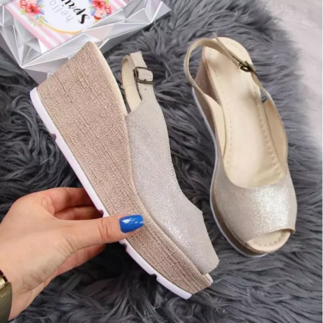 New Rome Casual Sandals Women Wedges Sandals Pumps Ankle Buckle Open Toe Fish Mouth Med Summer Women Shoes Fashion Wedges Shoes 
New Rome Casual Sandals Women Wedges Sandals Pumps Ankle Buckle Open Toe Fish Mouth Med Summer Women Shoes Fashion Wedges Shoes
