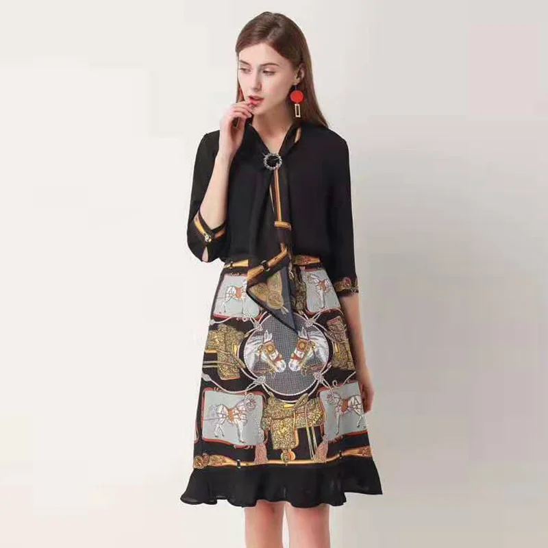Obsessed with lavender.Spring and summer new black suit dress collar tie, ruffled loose printed skirt, female
Obsessed with lavender.Spring and summer new black suit dress collar tie, ruffled loose printed skirt, female
