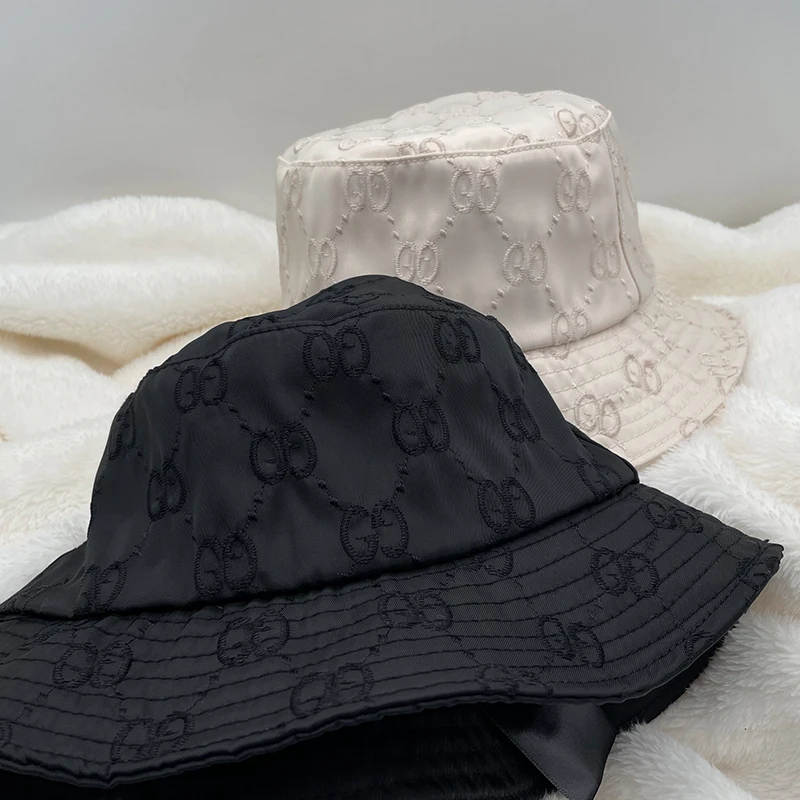 2021 New Unisex Panama Style Luxury Bucket Hats Women Fashion Brand Designer Basin Hat Sun Cap Black Outdoor Travel Hat
2021 New Unisex Panama Style Luxury Bucket Hats Women Fashion Brand Designer Basin Hat Sun Cap Black Outdoor Travel Hat