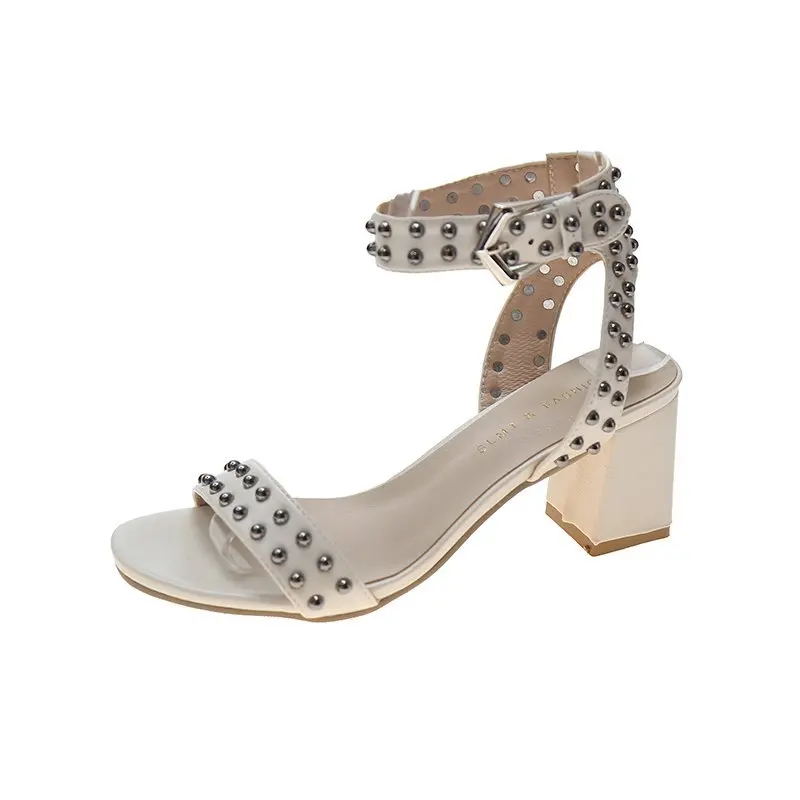 Summer women sandals slippers Female Shoe Open Toe Block Heels 2021 Summer Low-heeled Girls Comfort Beige Studded Fashion New
Summer women sandals slippers Female Shoe Open Toe Block Heels 2021 Summer Low-heeled Girls Comfort Beige Studded Fashion New