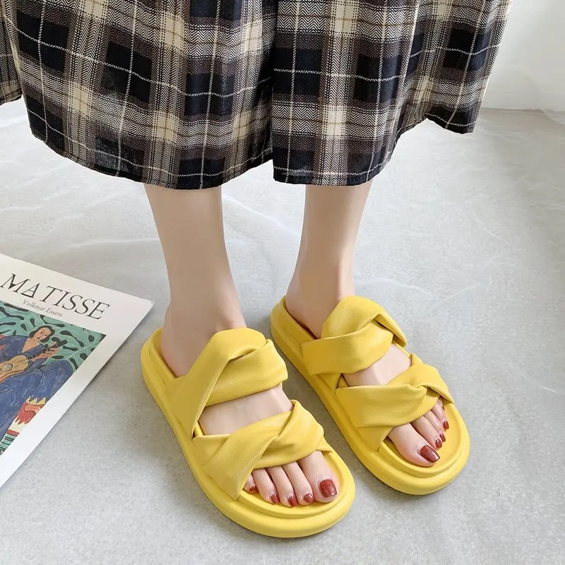 Flat Shoes Female Woman's Slippers Slides Fashion Platform Lady 2021 Luxury Summer Girl Rome PU Fabric Rubber Cotton Shoes Lady
Flat Shoes Female Woman's Slippers Slides Fashion Platform Lady 2021 Luxury Summer Girl Rome PU Fabric Rubber Cotton Shoes Lady