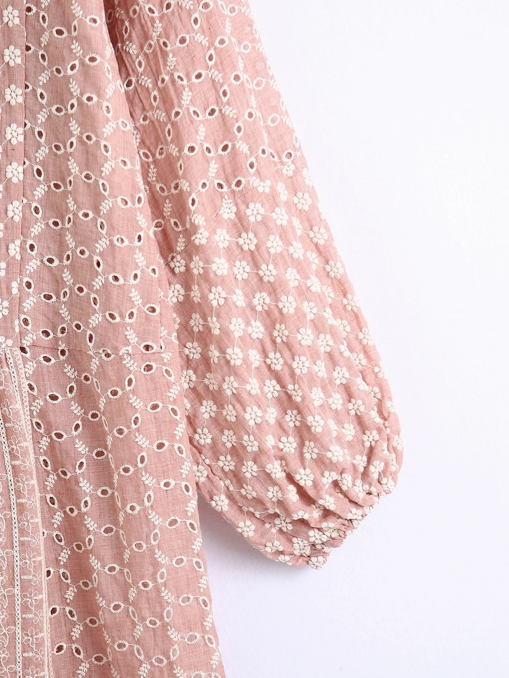 Women Embroidery Dress Summer 2021 New Fashion Hollow Out Vestidos Modern Lady Midi Dresses
Women Embroidery Dress Summer 2021 New Fashion Hollow Out Vestidos Modern Lady Midi Dresses