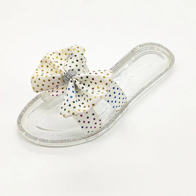 2021 New Women's Slippers Sweet Bow Jelly Shoes Woman Crystal Diamond Flat-bottomed Outside Ladies Slides Big Size Flip Flops
2021 New Women's Slippers Sweet Bow Jelly Shoes Woman Crystal Diamond Flat-bottomed Outside Ladies Slides Big Size Flip Flops