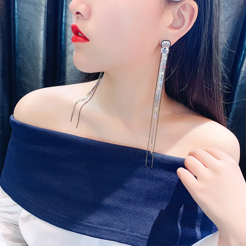 2020 New Women's Earrings Tassels Earring Aretes Korean Fashion Simple Earrings Exquisite Ladies Party Jewelry Gifts
2020 New Women's Earrings Tassels Earring Aretes Korean Fashion Simple Earrings Exquisite Ladies Party Jewelry Gifts