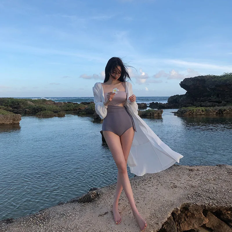 New color contrast leaky waist sexy Triangle Bikini high waist swimsuit for women
New color contrast leaky waist sexy Triangle Bikini high waist swimsuit for women