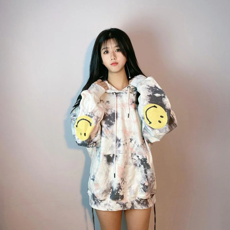 Толстовка 21SS с принтом смайликов, 100% хлопок, унисекс
Толстовка 21SS с принтом смайликов, 100% хлопок, унисекс