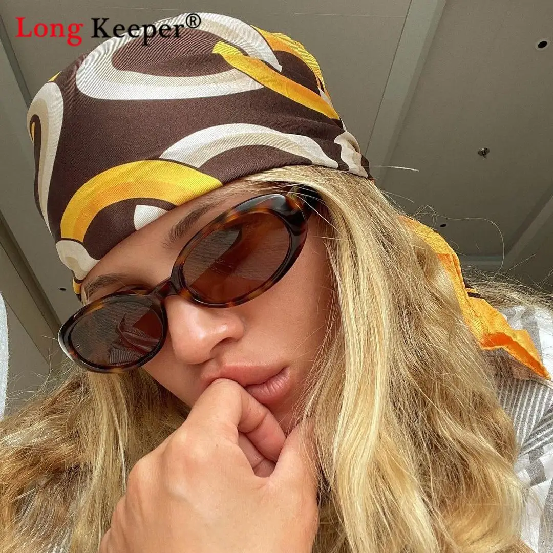Овальные маленькие солнцезащитные очки LongKeeper в оправе, роскошные дизайнерские модные цветные очки для мужчин и женщин, новые оттенки, черны...
Овальные маленькие солнцезащитные очки LongKeeper в оправе, роскошные дизайнерские модные цветные очки для мужчин и женщин, новые оттенки, черны...