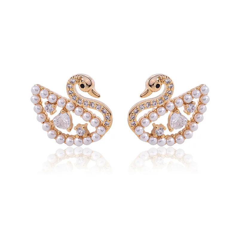 South Korea's new fashion personality versatile temperament S925 silver needle pearl swan earrings
South Korea's new fashion personality versatile temperament S925 silver needle pearl swan earrings