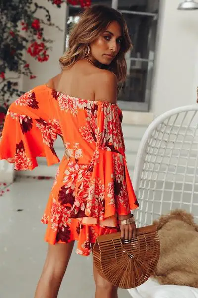 2019 European and American New Women's Dunhuang Hot-Selling Horizontal Neck Long-Sleeved Floral Printed Dress Skirt
2019 European and American New Women's Dunhuang Hot-Selling Horizontal Neck Long-Sleeved Floral Printed Dress Skirt