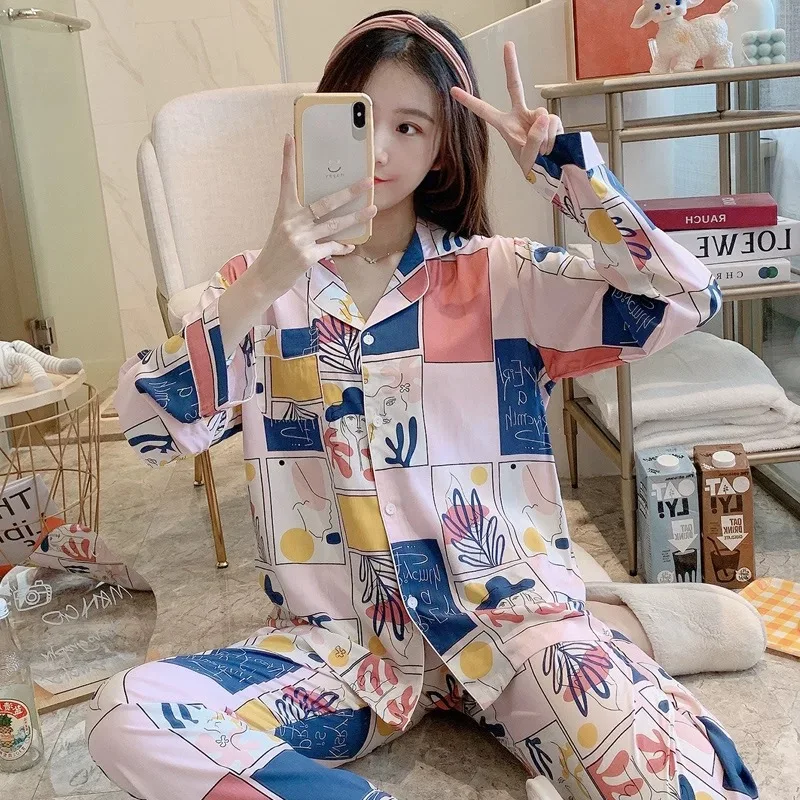 Spring New Ladies Loose Thin Turn-Down Collar Pajamas Set Soft Cotton Satin Cartoon&Floral Printed Sleepwear 2Pcs Homewear
Spring New Ladies Loose Thin Turn-Down Collar Pajamas Set Soft Cotton Satin Cartoon&Floral Printed Sleepwear 2Pcs Homewear