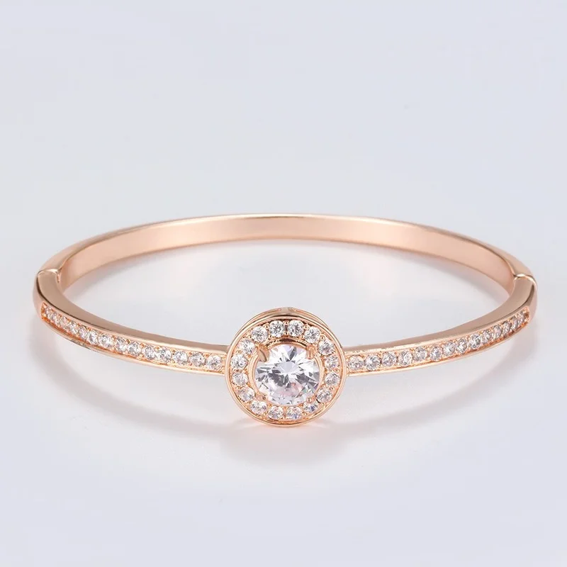 Creative Holy Light Micro-inlaid Zircon Bangle Bracelet Korean Disc Pull Crystal Bracelet Couple Ladies Bracelet for Women 
Creative Holy Light Micro-inlaid Zircon Bangle Bracelet Korean Disc Pull Crystal Bracelet Couple Ladies Bracelet for Women