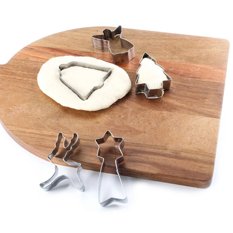 6pcs Christmas Cookie Cutter Mold Set 3D Stainless Steel Biscuit Mould Handmade Cake Decoration Baking Tools Kitchen Bakeware
6pcs Christmas Cookie Cutter Mold Set 3D Stainless Steel Biscuit Mould Handmade Cake Decoration Baking Tools Kitchen Bakeware