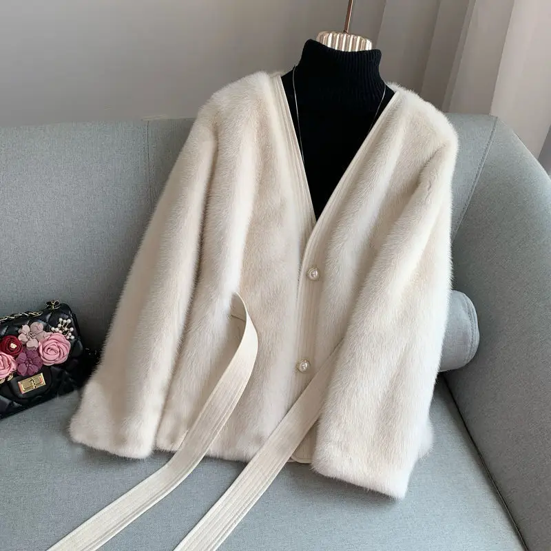 2021 Women Autumn Winter New Imitation Mink Fur Warm Coats Female Faux Fur h Jackets Ladies V-neck Slim Solid Outwear P602
2021 Women Autumn Winter New Imitation Mink Fur Warm Coats Female Faux Fur h Jackets Ladies V-neck Slim Solid Outwear P602