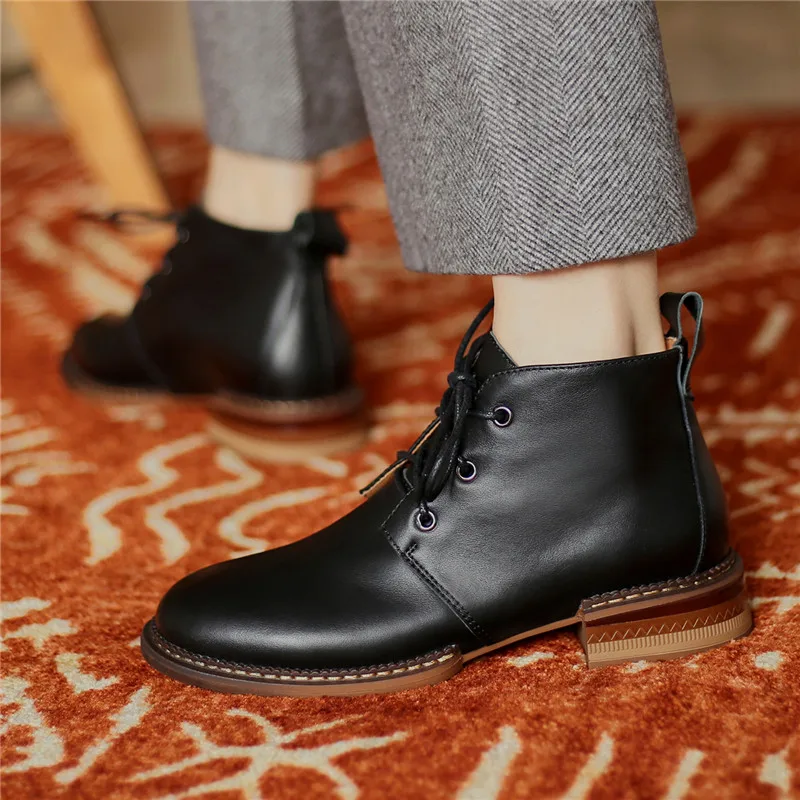 New Gradient Color Leather Flat Short Women Boots Work Commuter Soft Ankle Booties Fall Winter Plush Ladies Shoes Botines Mujer
New Gradient Color Leather Flat Short Women Boots Work Commuter Soft Ankle Booties Fall Winter Plush Ladies Shoes Botines Mujer