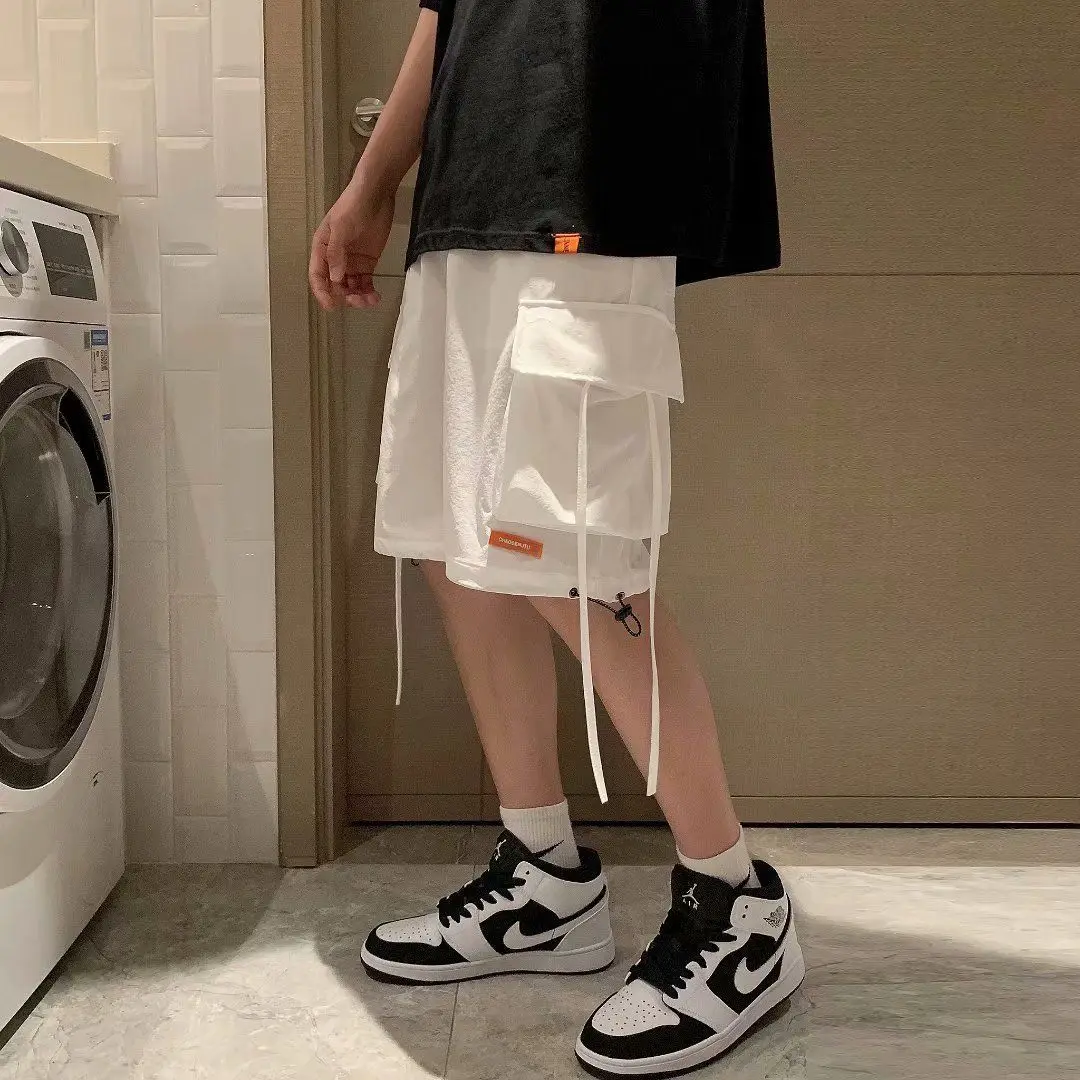 Cotton Cargo Pants Men Casual Shorts Elastic Waist High Street Loose Fifth Pants Straight 3D Pocket Summer Mens Fashion Shorts
Cotton Cargo Pants Men Casual Shorts Elastic Waist High Street Loose Fifth Pants Straight 3D Pocket Summer Mens Fashion Shorts