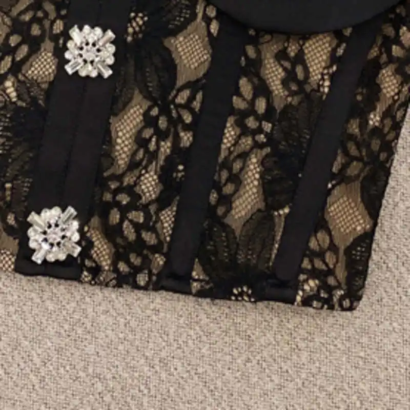 Spring Arrivals Short Decoration Show The Chest Patchwork Lace Sexy Style Camis
Spring Arrivals Short Decoration Show The Chest Patchwork Lace Sexy Style Camis