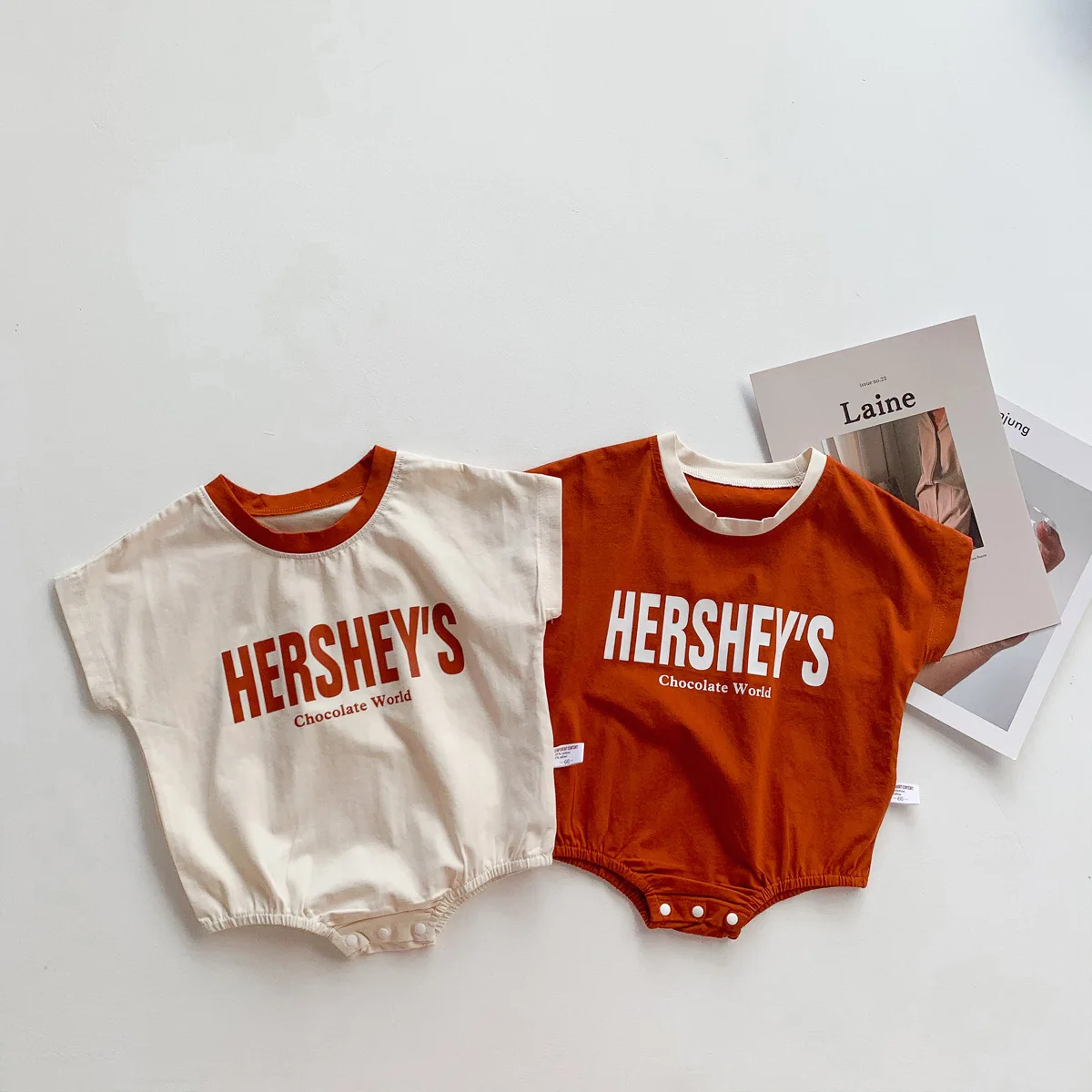 2021 Summer Baby Bodysuit Cotton HERSHEY'S Letter Baby Girl Boy Clothes Short Sleeve Round Collar Romper Jumpsuit for Newborn
2021 Summer Baby Bodysuit Cotton HERSHEY'S Letter Baby Girl Boy Clothes Short Sleeve Round Collar Romper Jumpsuit for Newborn