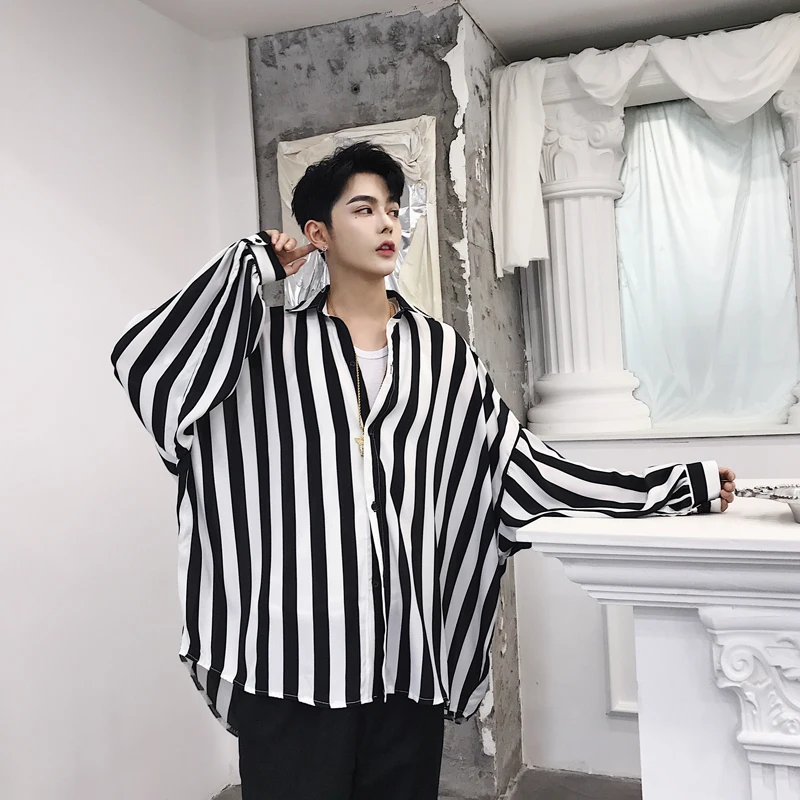 Summer black white vertical striped oversize men shirt vintage casual korean style blouse man punk hip hop loose shirts big size
Summer black white vertical striped oversize men shirt vintage casual korean style blouse man punk hip hop loose shirts big size
