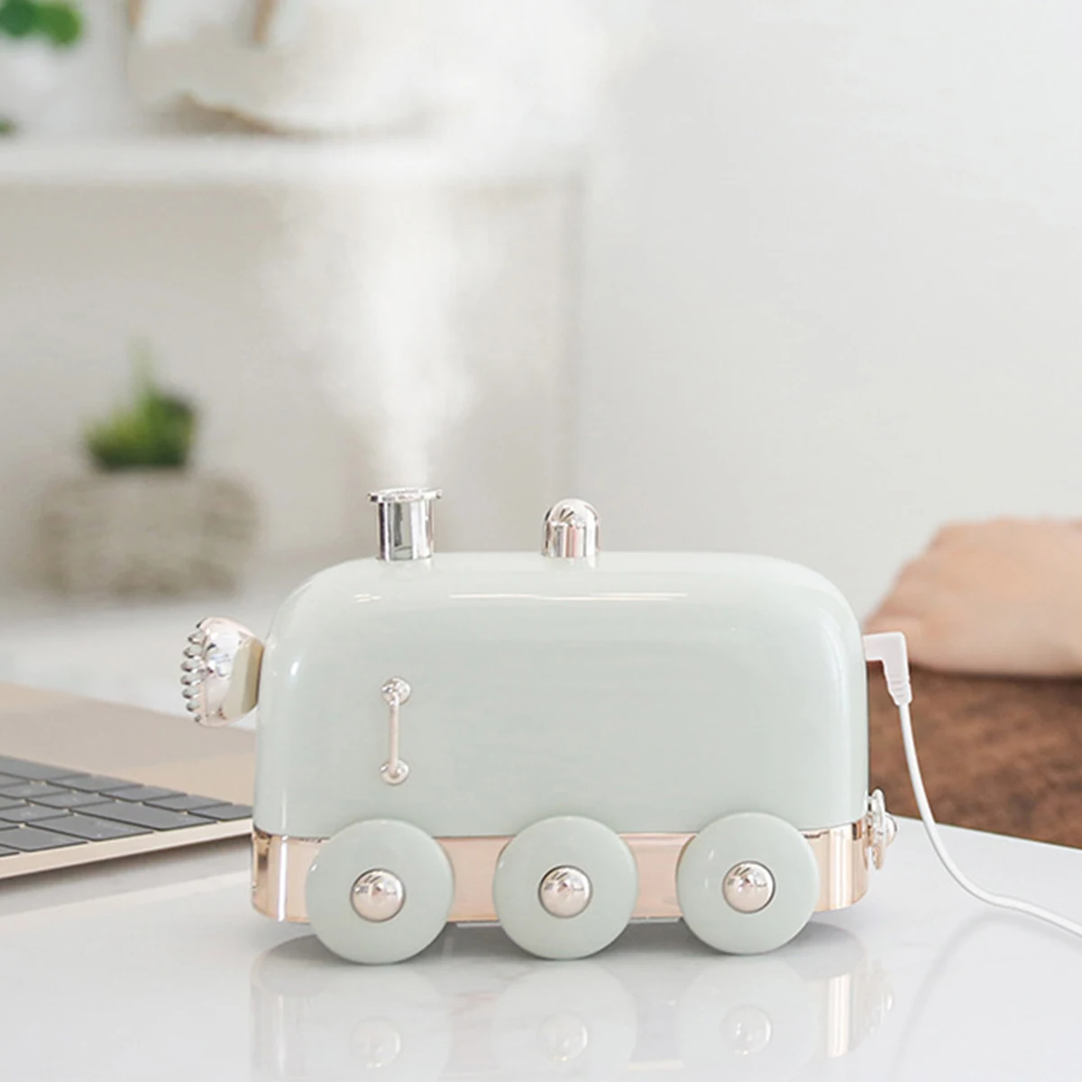 Mini Train Humidifier Desktop Mute Mini Personal Portable Small Humidifier Ultra Quiet LED Night Light for Home Decoration
Mini Train Humidifier Desktop Mute Mini Personal Portable Small Humidifier Ultra Quiet LED Night Light for Home Decoration