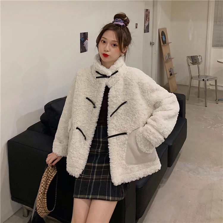 Teddy Faux Fur short jacket high-neck long sleeve autumn winter 2021 jacket chic warm loose women's outer clothes Casual Winter
Teddy Faux Fur short jacket high-neck long sleeve autumn winter 2021 jacket chic warm loose women's outer clothes Casual Winter
