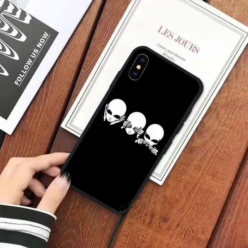 Alien Avatar ET funny cute cartoon luxury Phone Case coque for iPhone 11 12 mini pro XS MAX 8 7 6 6S Plus X 5S SE 2020 XR 
Alien Avatar ET funny cute cartoon luxury Phone Case coque for iPhone 11 12 mini pro XS MAX 8 7 6 6S Plus X 5S SE 2020 XR