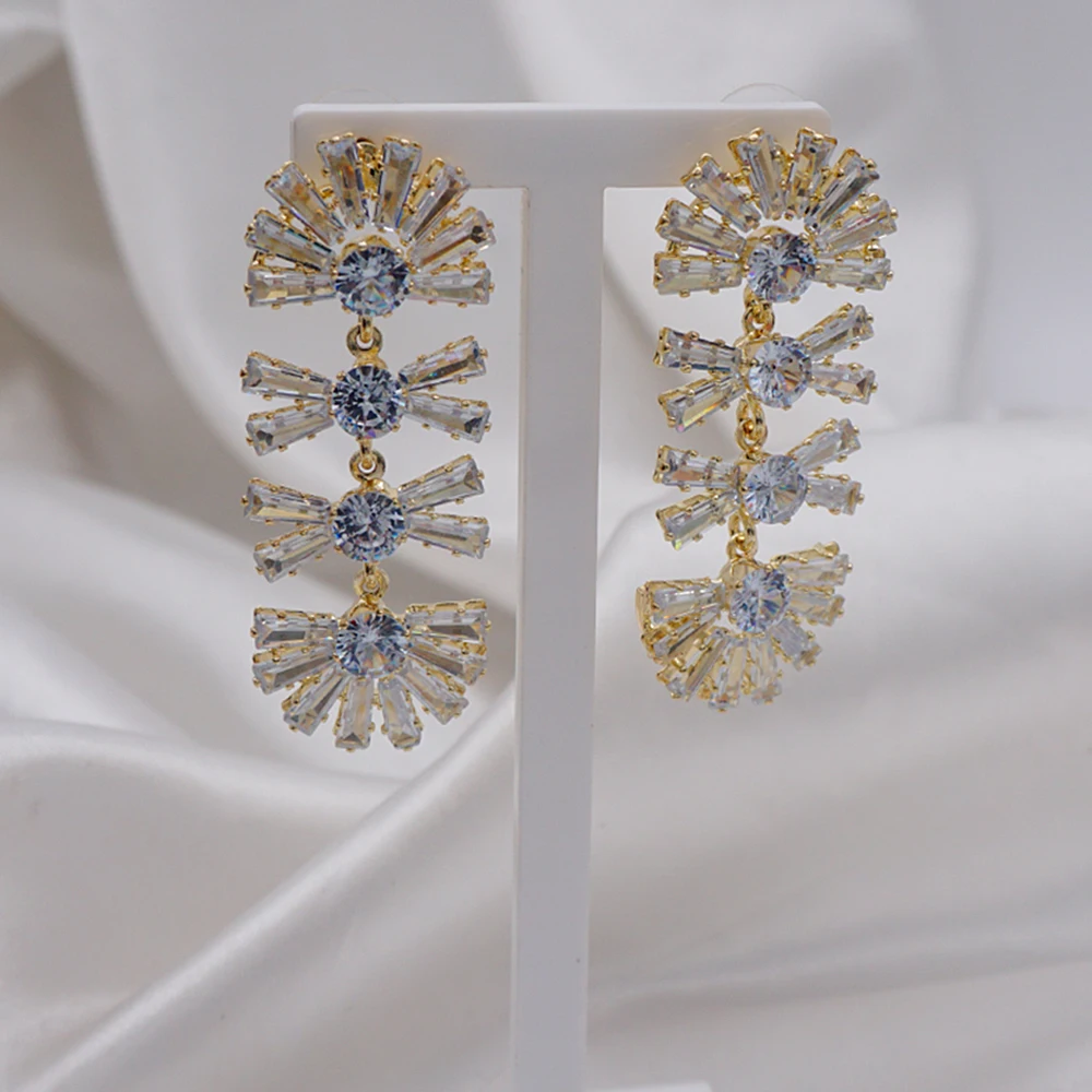 2021 Crystal Jewelry Long Drop Rhinestone Tassel Dangle Earrings Unique Earring For Women Wedding Party Earing
2021 Crystal Jewelry Long Drop Rhinestone Tassel Dangle Earrings Unique Earring For Women Wedding Party Earing