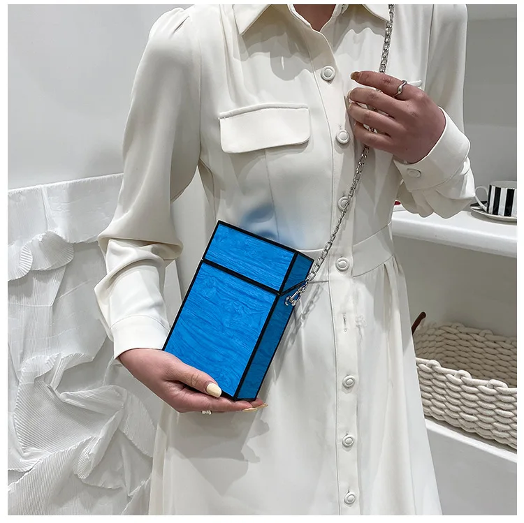 Designer Brand Blue Box Shoulder Crossbody Bag for Women Fashion Chain Small Handbags Ladies Stereotyped Cigarette Case Bag 2022
Designer Brand Blue Box Shoulder Crossbody Bag for Women Fashion Chain Small Handbags Ladies Stereotyped Cigarette Case Bag 2022