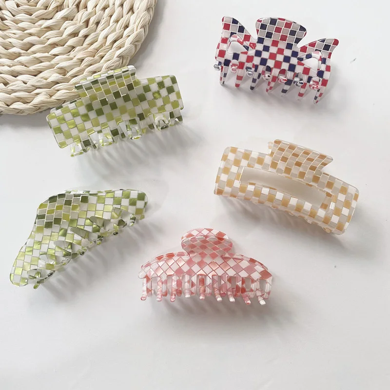 2021 Summer Contrast Color Stitching Hollow Acetate Plaid Catch Clip Large Back Head Plate Hair Claw Hair Catch Hair Accessories
2021 Summer Contrast Color Stitching Hollow Acetate Plaid Catch Clip Large Back Head Plate Hair Claw Hair Catch Hair Accessories