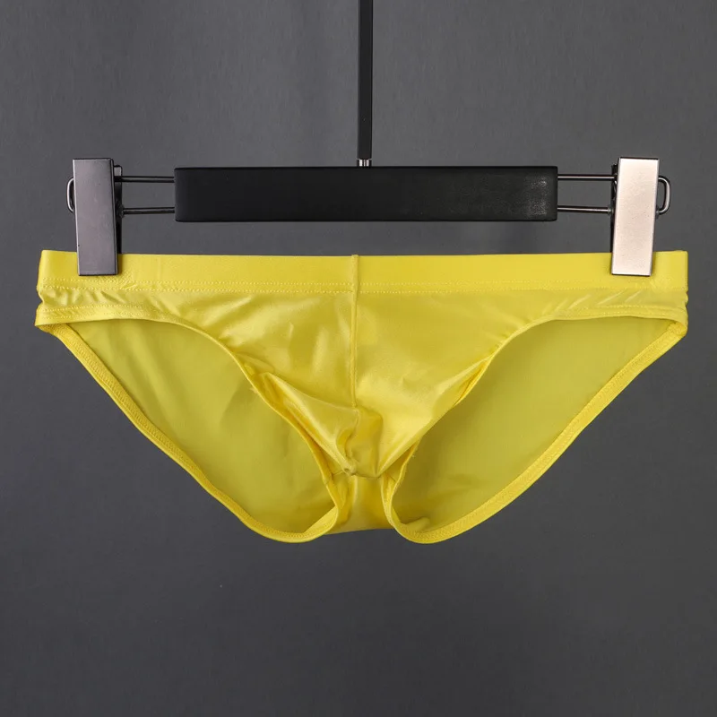 2021 Men's Ice Silk Underpants Nylon Silky Breathable Fashion Low Waist Panty Panty Pants Cover
2021 Men's Ice Silk Underpants Nylon Silky Breathable Fashion Low Waist Panty Panty Pants Cover