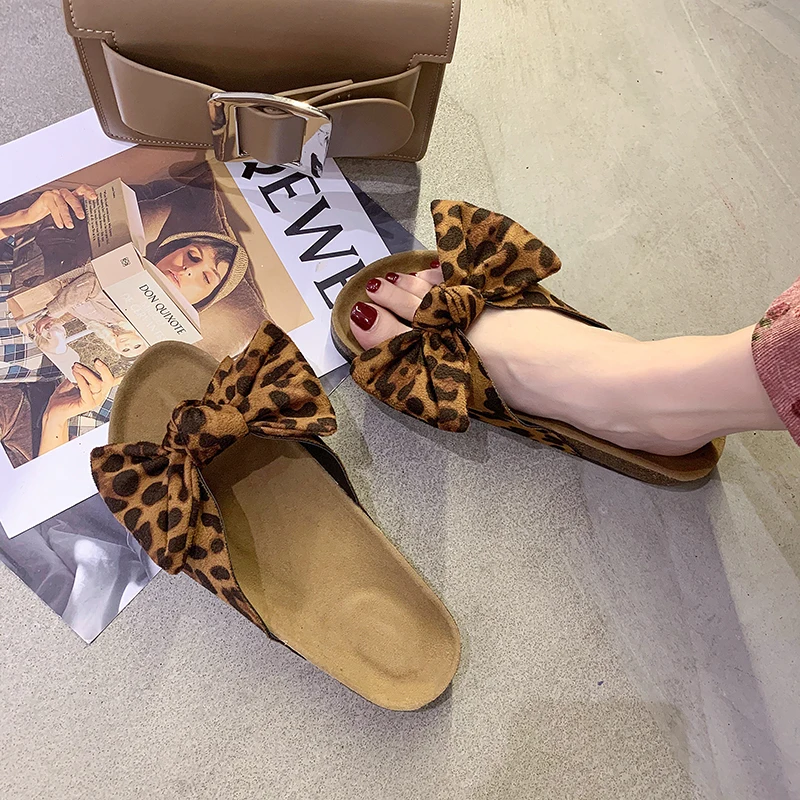 Platform Slippers Women Summer Shoes Sandals Fashion Shoes Bow Woman Slides Casual Flip Flops Beach Slippers Slides for Women
Platform Slippers Women Summer Shoes Sandals Fashion Shoes Bow Woman Slides Casual Flip Flops Beach Slippers Slides for Women
