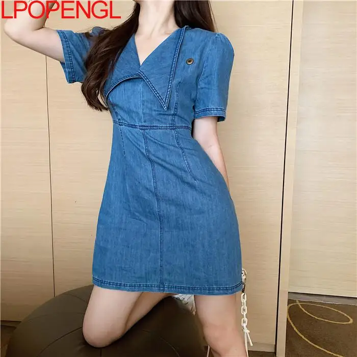 Spring Summer Women's High Waist Pullover Denim Dress 2021 New Casual Fashion Harajuku O-neck Pullover A-line Dress
Spring Summer Women's High Waist Pullover Denim Dress 2021 New Casual Fashion Harajuku O-neck Pullover A-line Dress