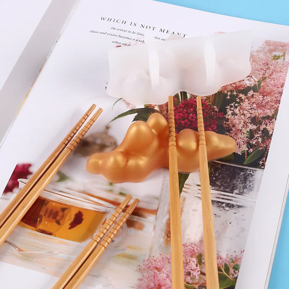 DIY crystal epoxy resin mold chopstick holder restaurant kitchen decoration spoon holder chopstick holder mirror silicone mold
DIY crystal epoxy resin mold chopstick holder restaurant kitchen decoration spoon holder chopstick holder mirror silicone mold