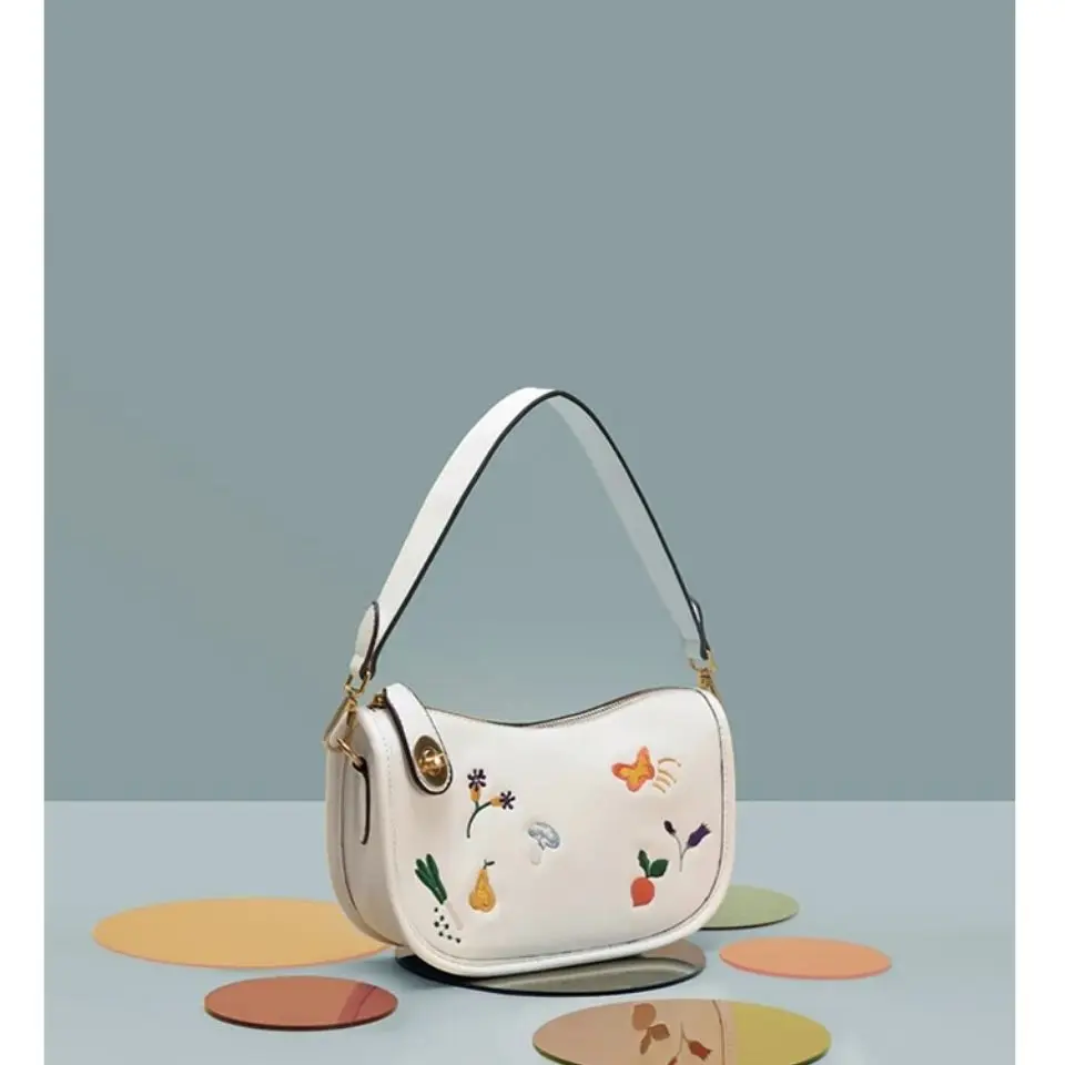 2021 New Retro Embroidery Vegetable Bag Graffiti New Mini Design Trend Wild One-Shoulder Underarm Bag Small Fresh Fashion Bag
2021 New Retro Embroidery Vegetable Bag Graffiti New Mini Design Trend Wild One-Shoulder Underarm Bag Small Fresh Fashion Bag